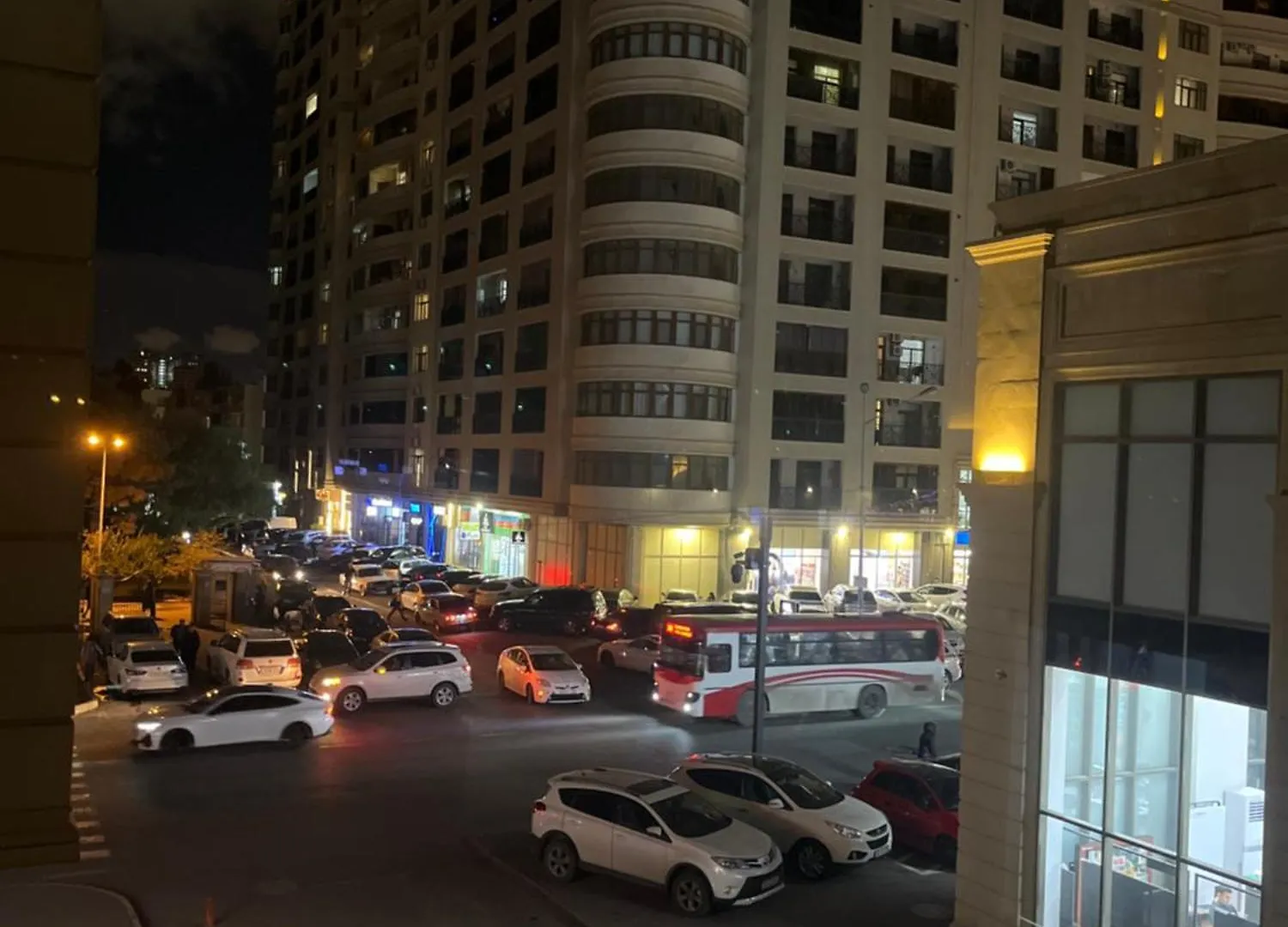 Halal Comfortable Apartament Baku